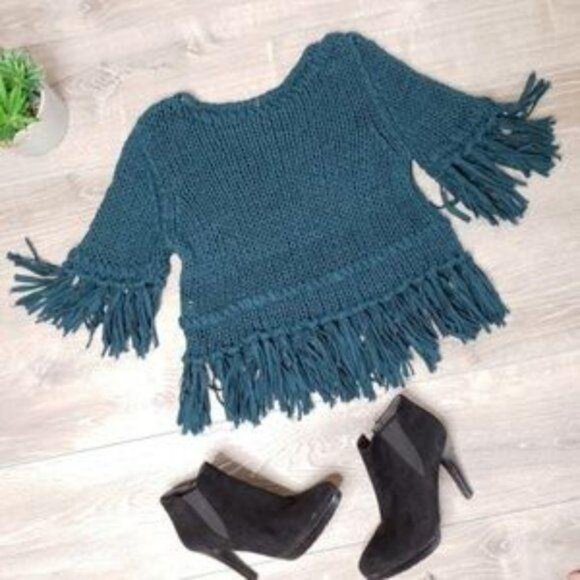 Free People Women's "On the Fringe" fringe Hem boho Knit Sweater Teal size small - Picture 6 of 8